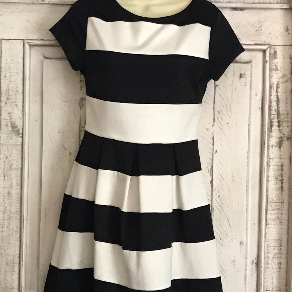 No Doubt Vibes dress